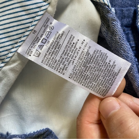 Lot of 2 size 16 Linen Shorts Athleta Cabo, Old Navy Everyday Short - Picture 13 of 16